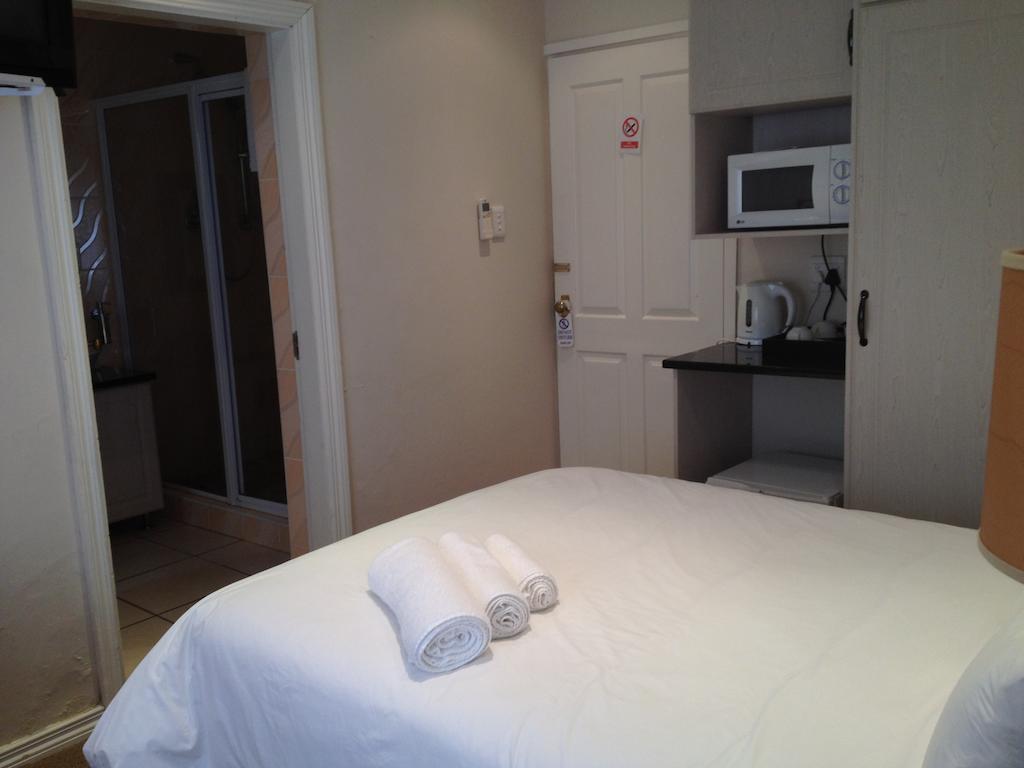 Addis Bed And Breakfast Durban Room photo